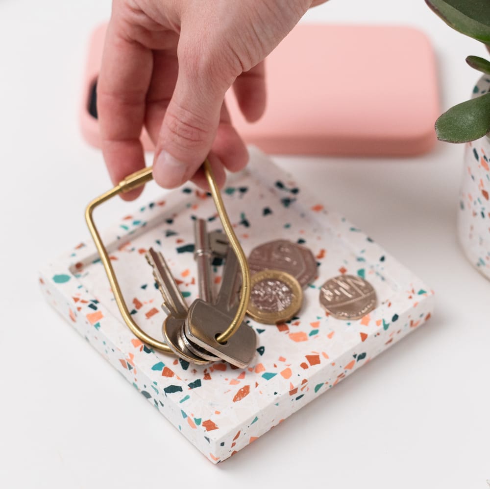 Decorative tray for clearance keys